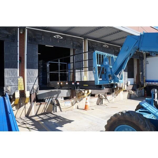 blue-diamond-attachments-4-x-12-work-platform-forklift-117025-7-600x600-1.jpg
