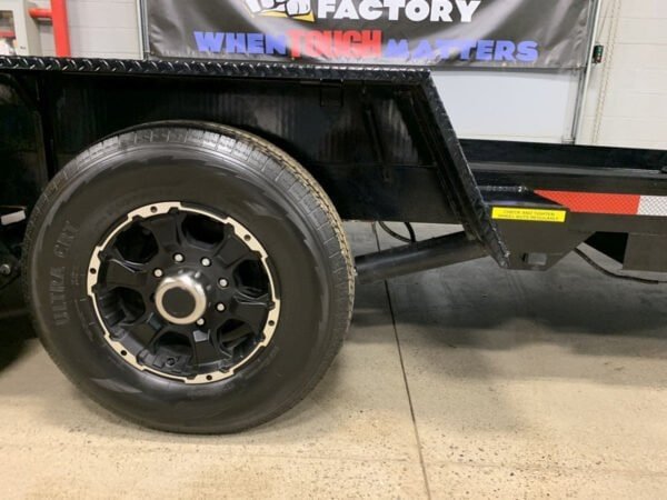 hulk-7-ton-hydraulic-drop-deck-trailer-006-600x450-1.jpg